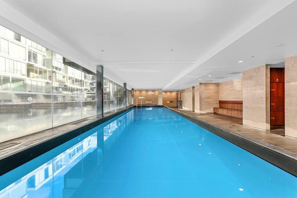 Elegant & Sunny Living With Stunning Marina Views Apartment Auckland Exterior photo